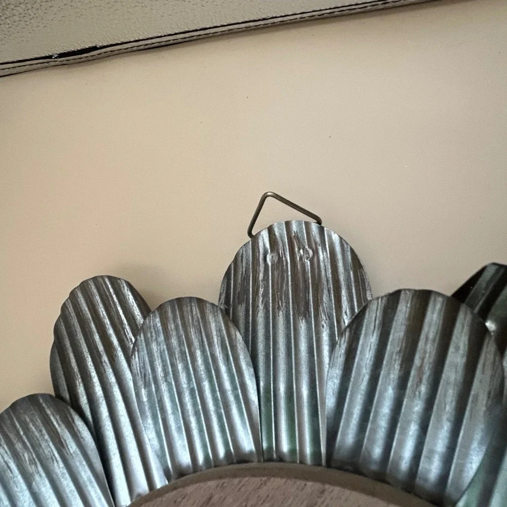 Galvanized Metal Flower Wall Mirror Rustic Farmhouse Corrugated Petals 13.5in